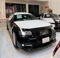 Chrysler 300 2023