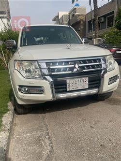 Mitsubishi Pajero 2015