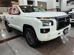 2025 ميتسوبيشي L200
