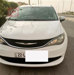 2022 كرايسلر باسيفيكا