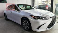 Lexus ES 2022