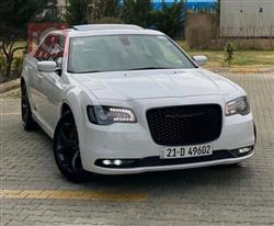 2023 كرايسلر 300