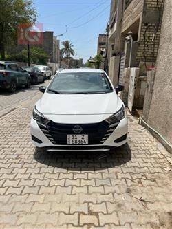 Nissan Versa 2024