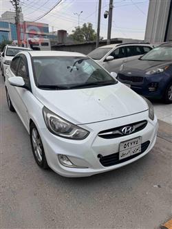 Hyundai Accent 2012