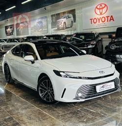 Toyota Camry 2025