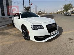 2021 كرايسلر 300