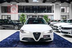 2021 الفا روميو Giulia