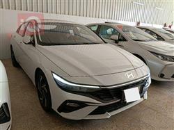 Hyundai Elantra 2025