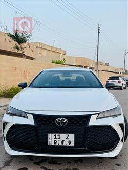 2019 تويوتا أفالون