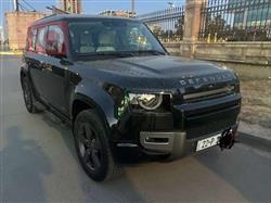Land Rover Defender 2025