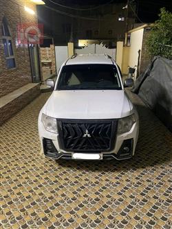 Mitsubishi Pajero 2016