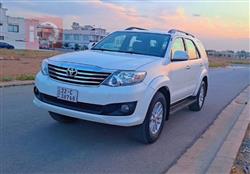 Toyota Fortuner 2013