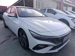Hyundai Elantra 2024