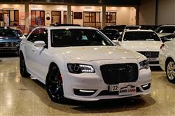 Chrysler 300 2022