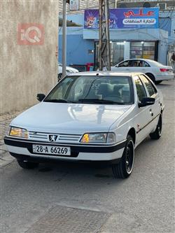 Peugeot 405 2017