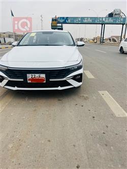 Hyundai Elantra 2024