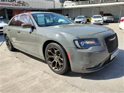 Chrysler 300 2019