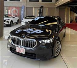 BMW 5-Series 2024
