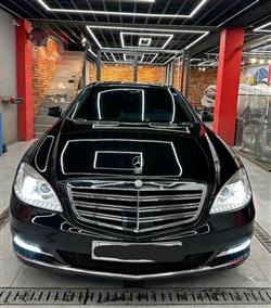 Mercedes-Benz S-Class 2011