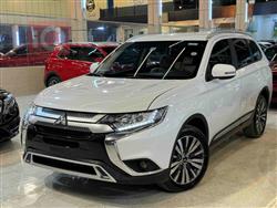 Mitsubishi Outlander 2023