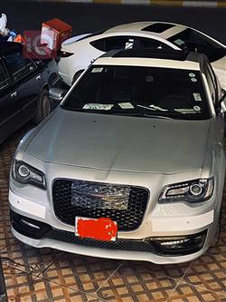 Chrysler 300 2022
