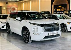 Mitsubishi Outlander 2023