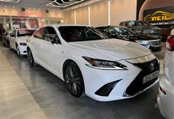 Lexus ES 2021