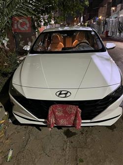 Hyundai Elantra 2022