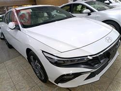 Hyundai Elantra 2025