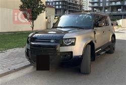 Land Rover Defender 2023