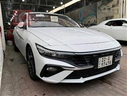 Hyundai Elantra 2024