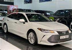Toyota Avalon 2022