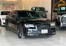 Chrysler 300 2021