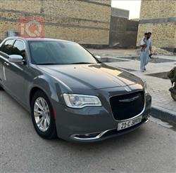 2019 كرايسلر 300