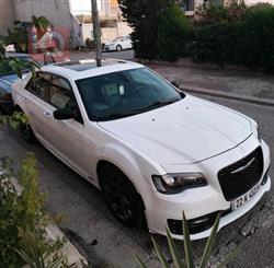 2018 كرايسلر 300