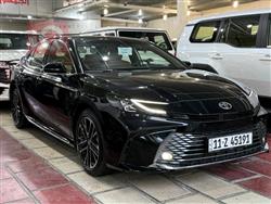 Toyota Camry 2025