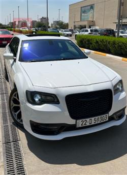 2018 كرايسلر 300