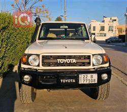 Toyota Land Cruiser 70 2013