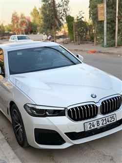 BMW 5-Series 2023