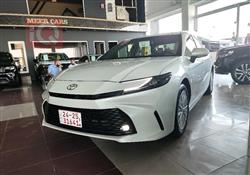 Toyota Camry 2025