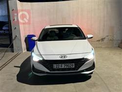 Hyundai Elantra 2022