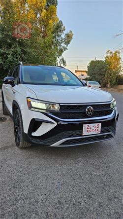 Volkswagen Taos 2024
