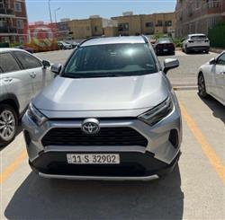 2023 تويوتا راف 4