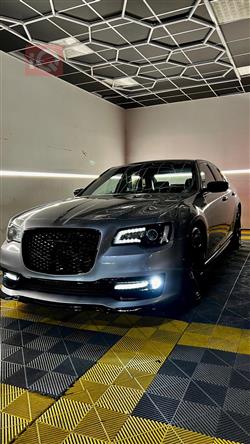Chrysler 300 2018