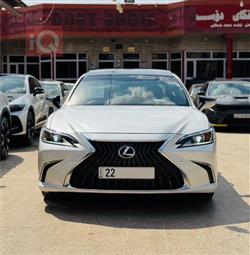 Lexus ES 2023