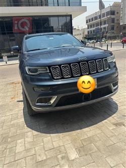 2021 جيب جراند شيروكي