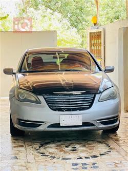 2014 كرايسلر 200
