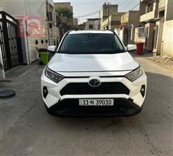 Toyota RAV4 2021