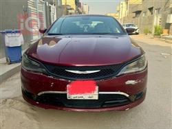 2015 كرايسلر 200