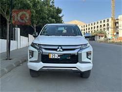 Mitsubishi L200 2023